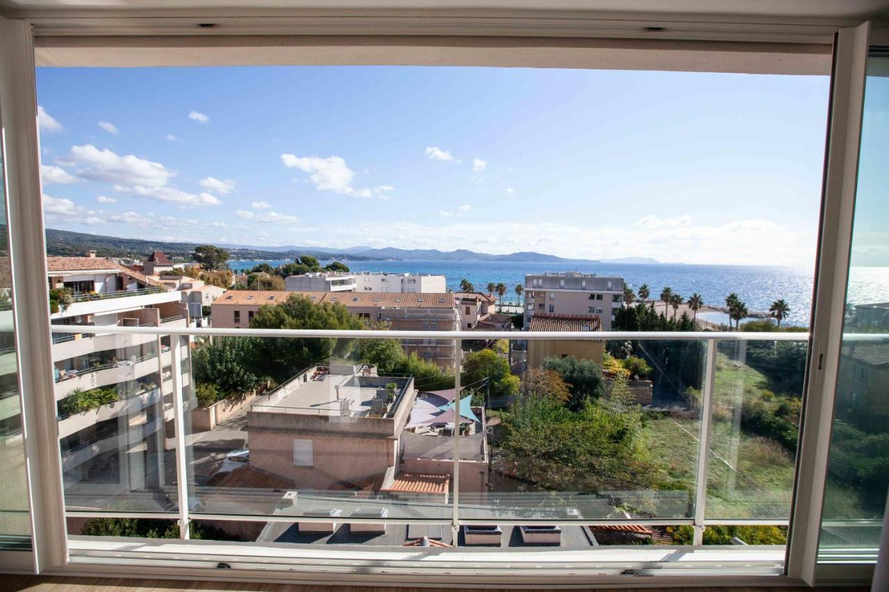 Très beau T2 climatisé refait à neuf, vue mer panoramique exceptionnelle à 120m à pied de la plage La Ciotat Esterno foto